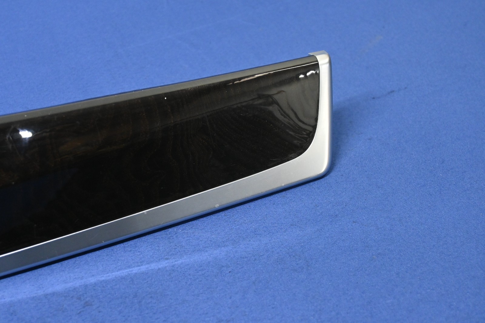 2010-2013 BMW F10 5 Series Dash Dashboard Center Molding Wood Trim Schwarz OEM