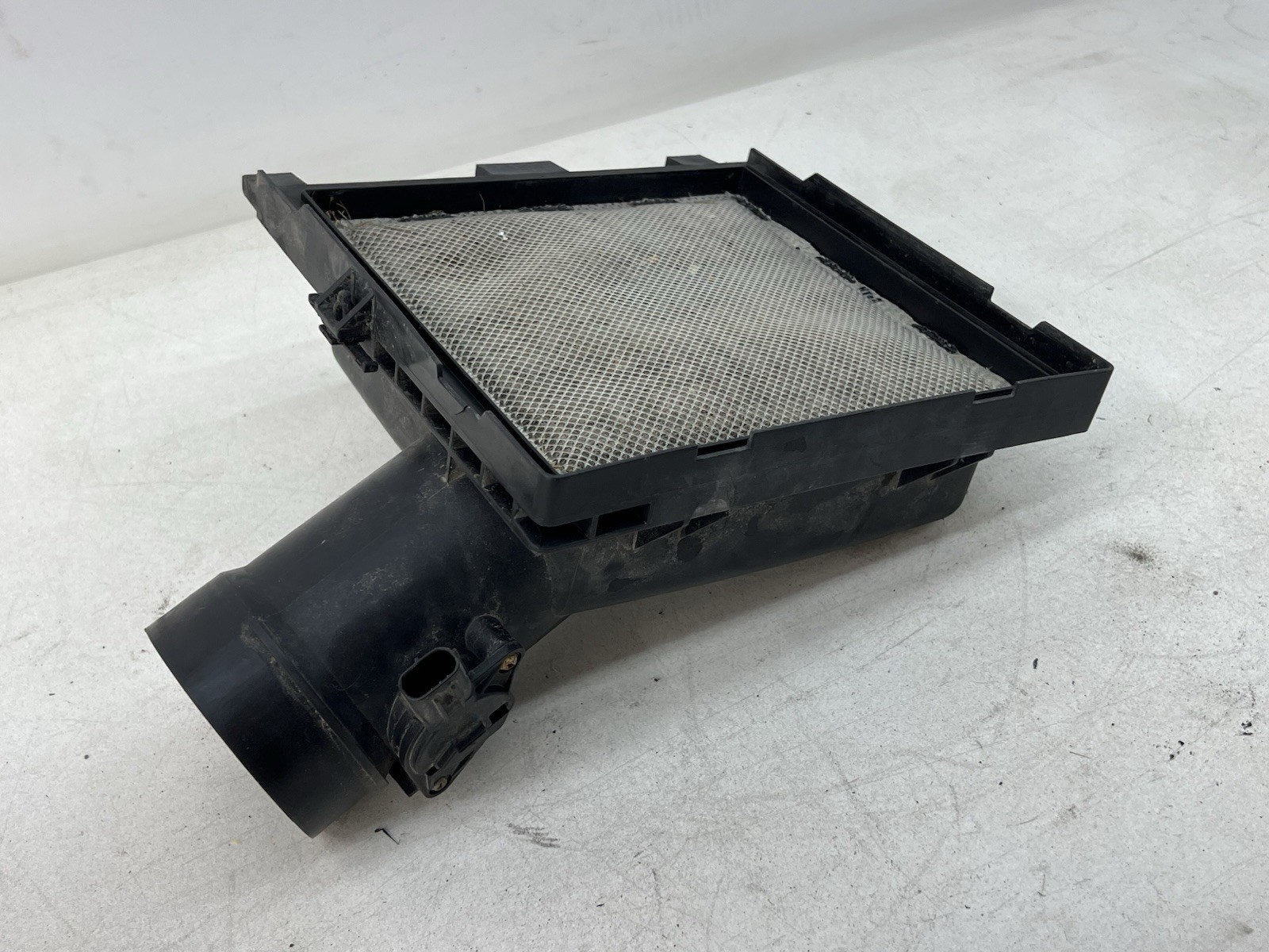 2017-2023 SUBARU IMPREZA AIR CLEANER FILTER INTAKE BOX OEM