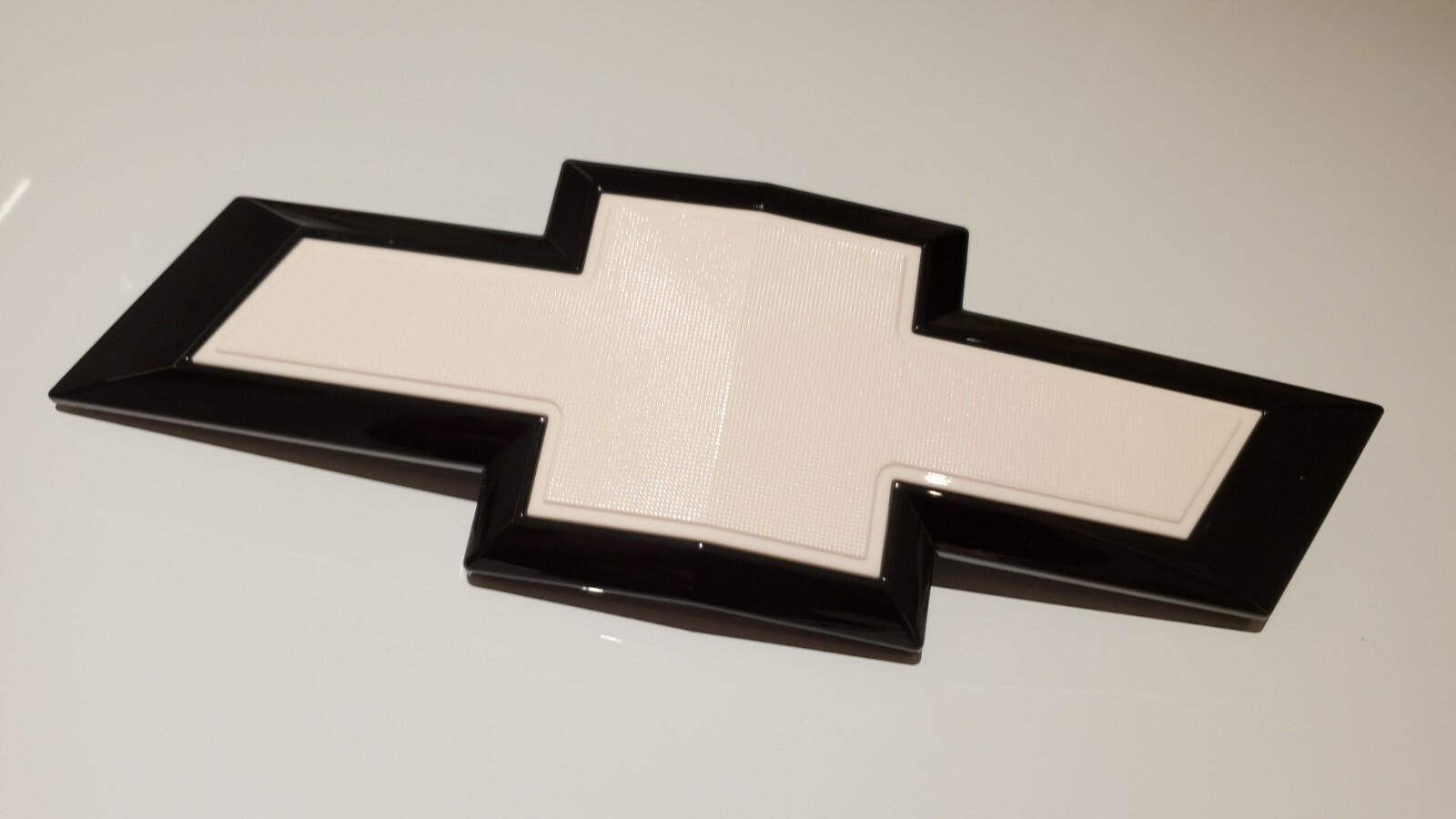 2019-2021 Chevrolet Silverado 1500 Bowtie Front Grille Emblem Gloss black white