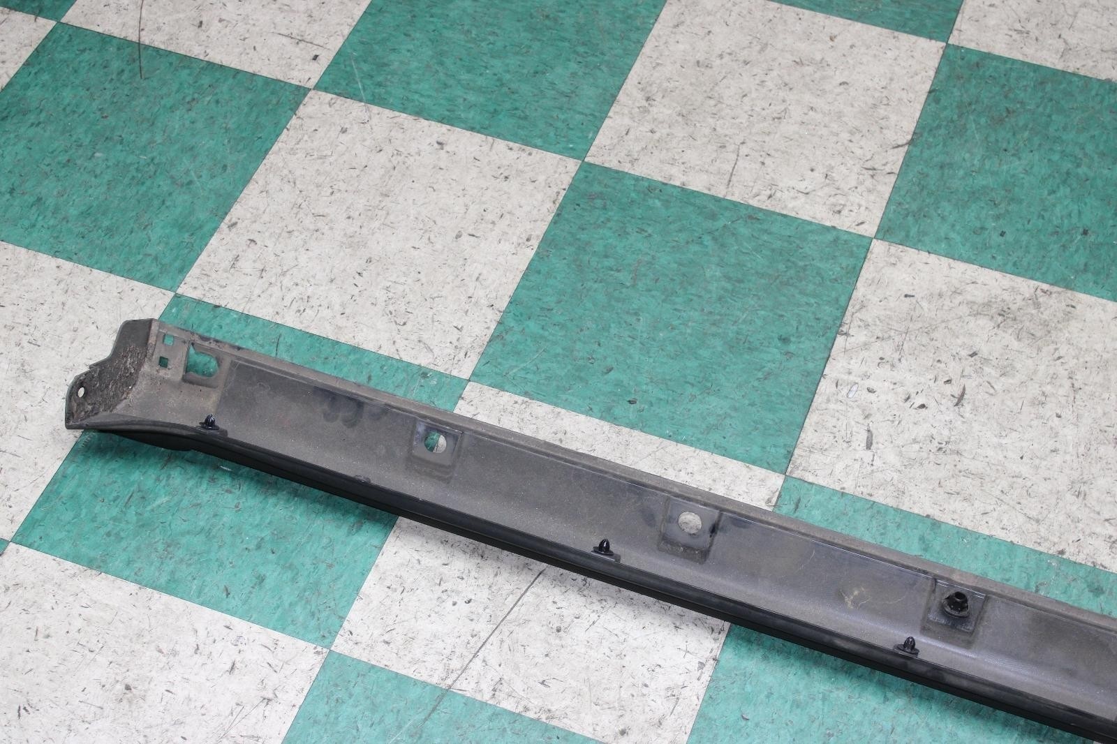 10-24 4 Runner Black Passenger Right RH Side Skirt Rocker Molding Unit OEM OE OE