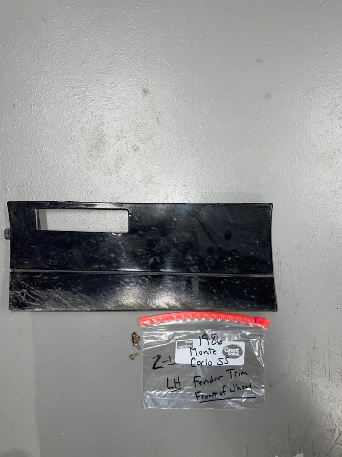 1986 Chevy Monte Carlo SS – LH Lower Front Fender Trim Molding – SS Only OEM