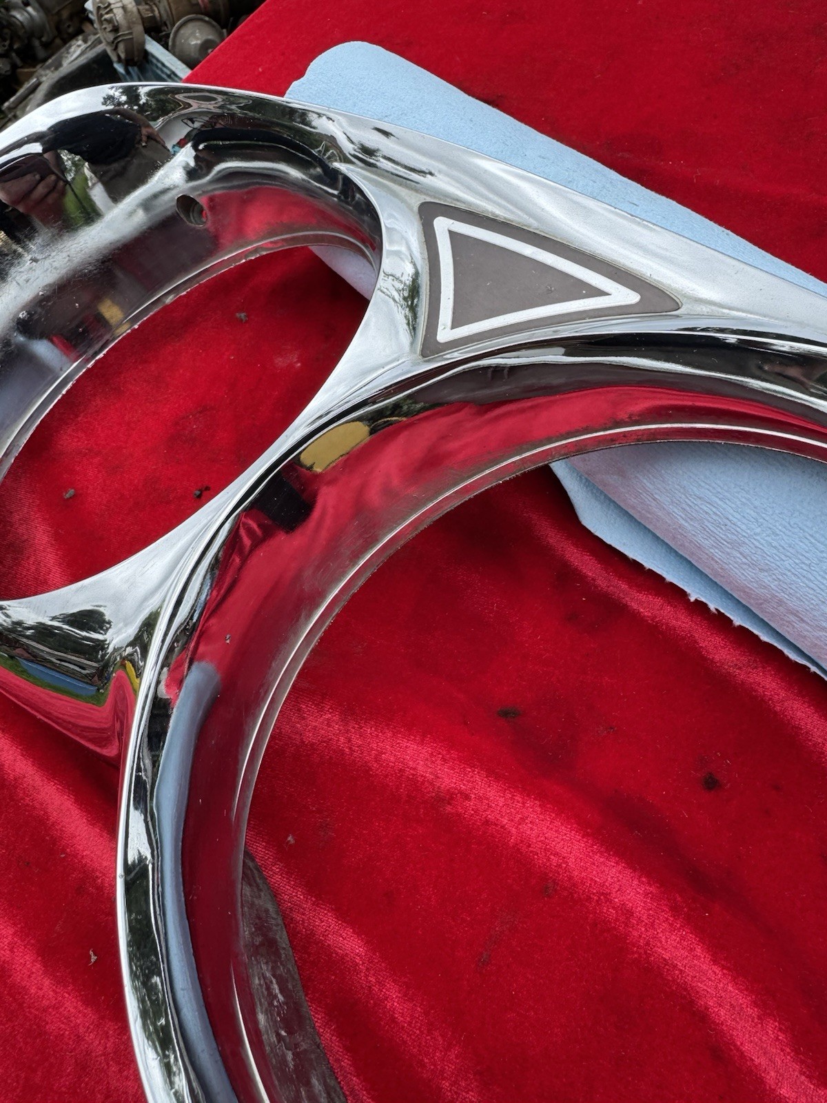 1967 FORD GALAXY 500 ORIGINAL LEFT HEADLIGHT BEZEL FoMoCo C7AB-13064 67 Vintage