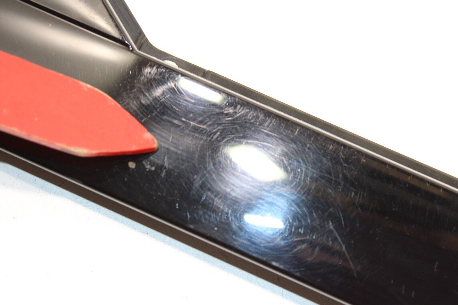 2018 – 2023 AUDI Q5 REAR LEFT DOOR WINDOW C PILLAR REARWARD APPLIQUE MOLDING OEM