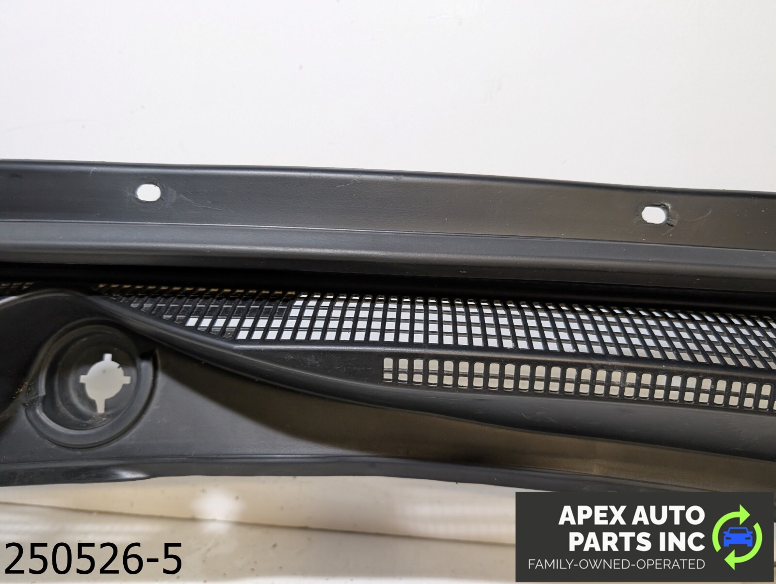 OEM 2019-2025 Chevrolet Malibu FRONT WINDSHIELD WIPER COWL PANEL COVER GRILLE