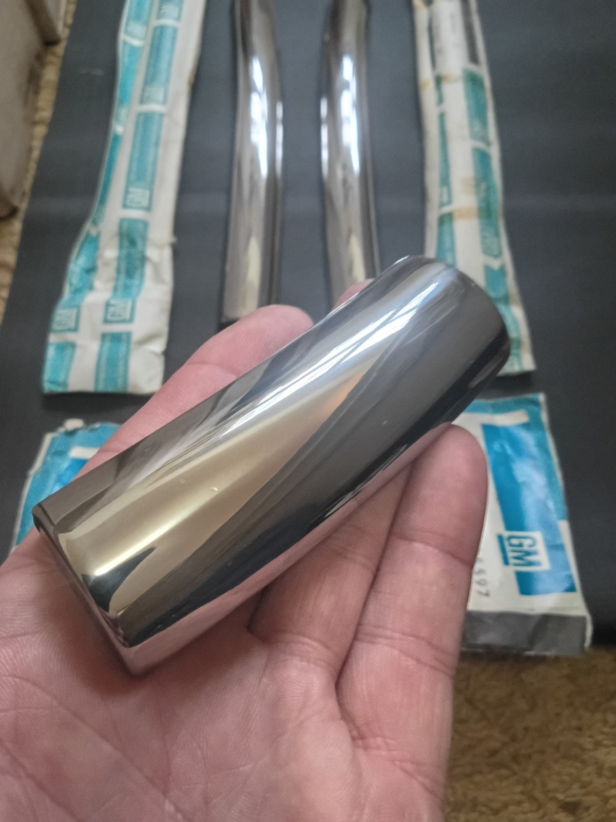 C1 CORVETTE 56-62 Seat Seperator/Console Trim Moldings “SET” GM NEW NOS