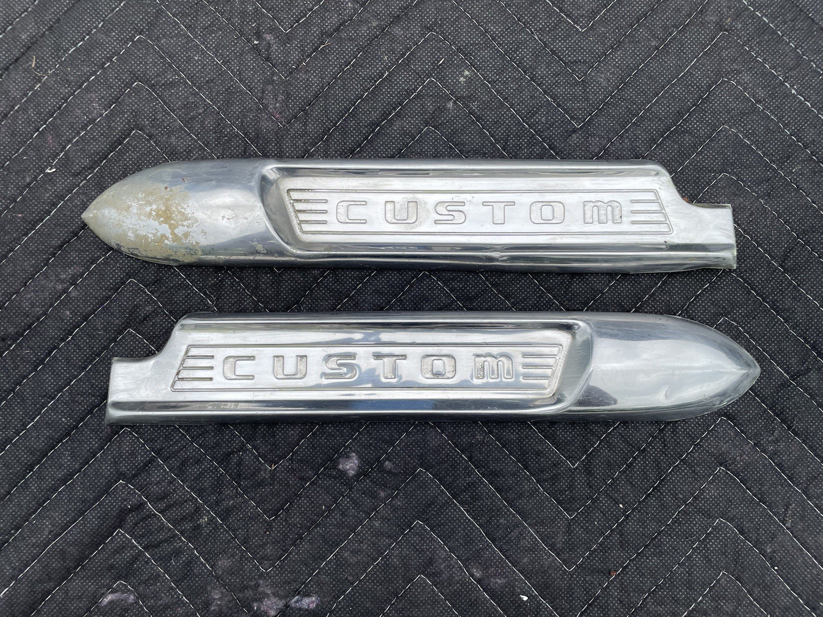 1950 Ford Custom LH & RH Front Fender Chrome Trim Emblem PAIR OEM