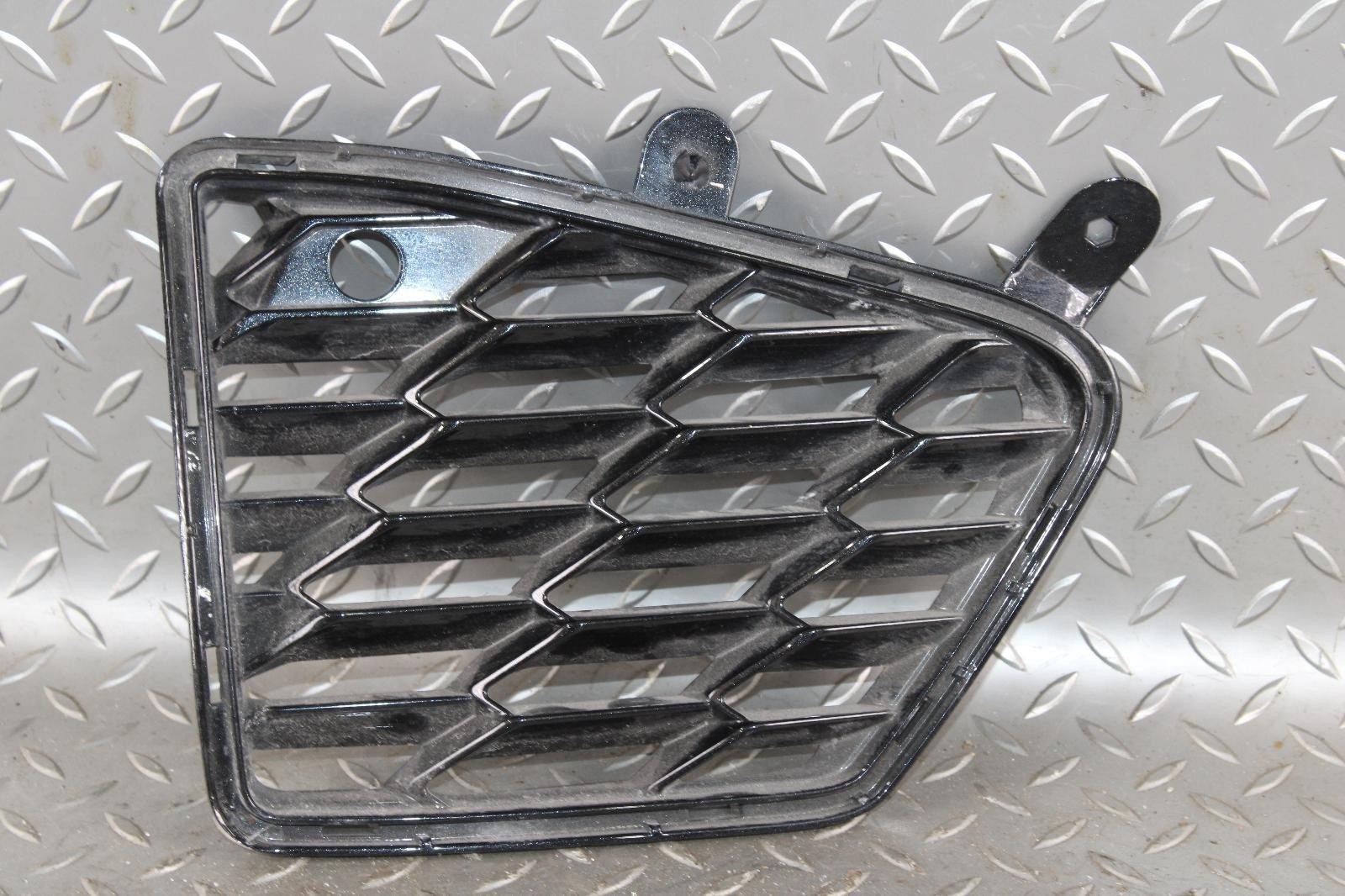 20-24 Corvette Black Rear Bumper Passenger Right RH Grill Panel OEM OE WTY