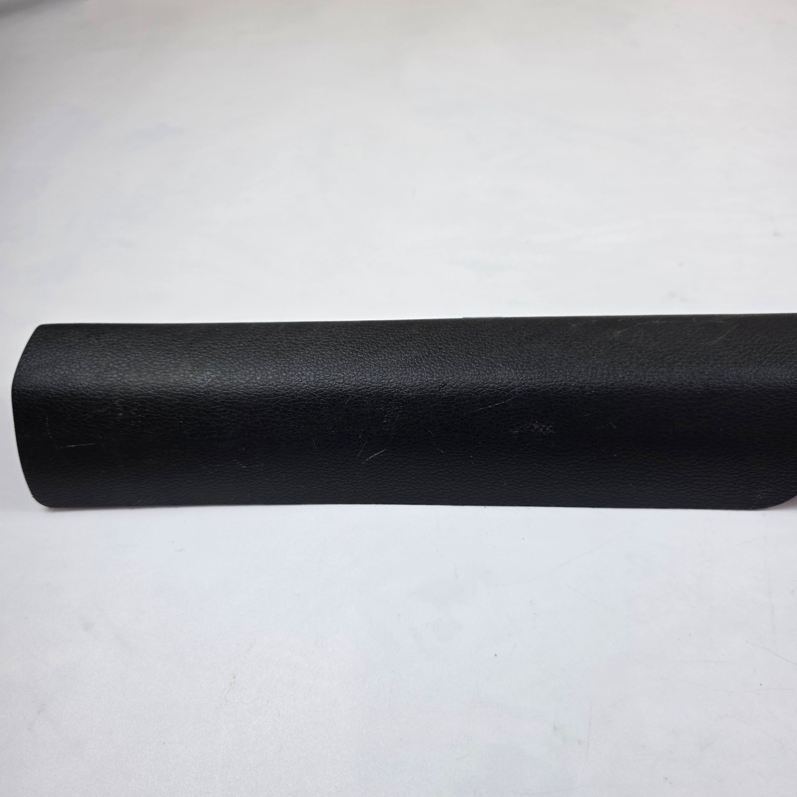 16-19 Hyundai Sonata Hybrid Front Right Door Sill Scuff Plate 85881-C1000 OEM