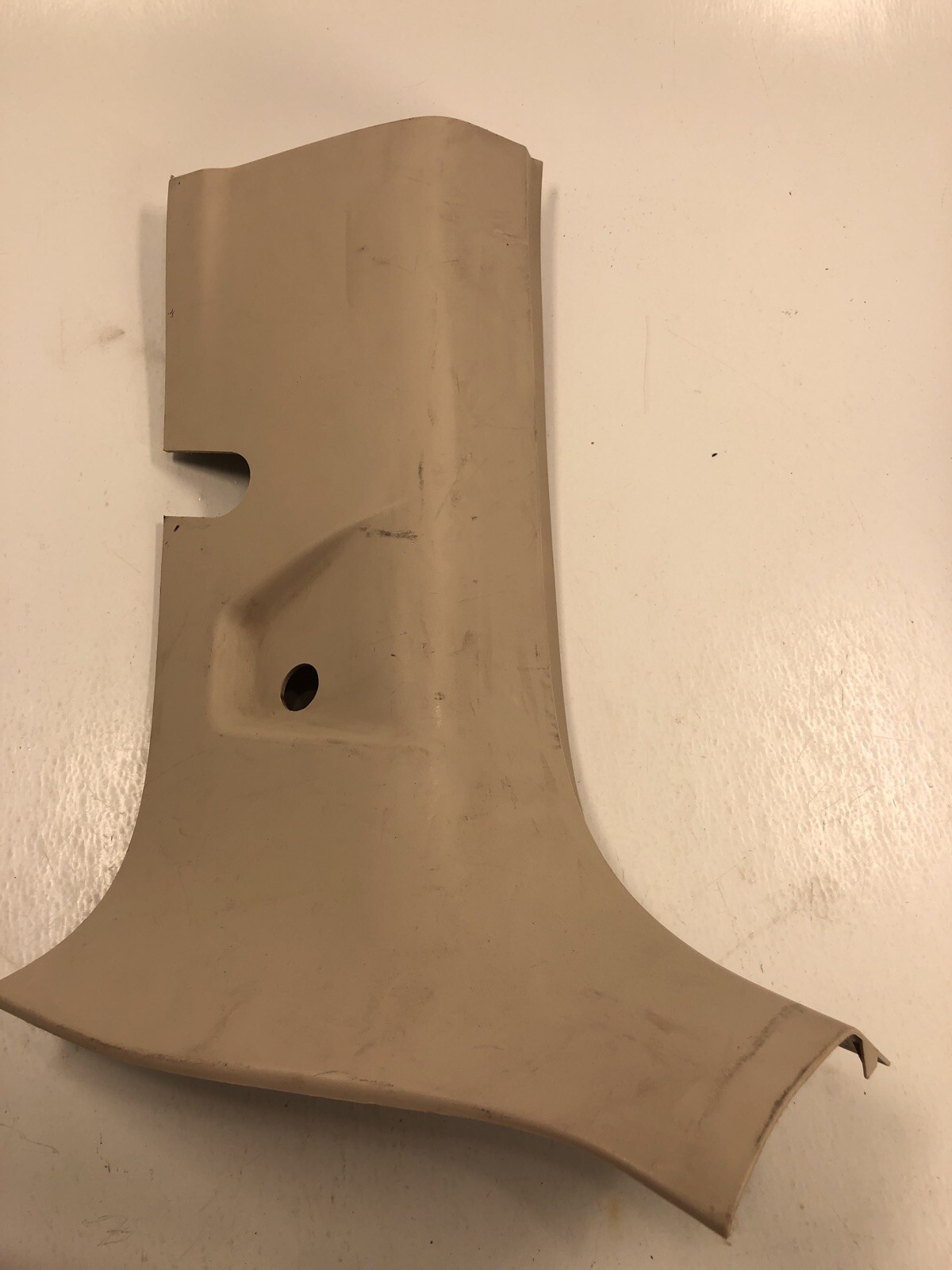 2005 FORD EXPEDITION REAR LEFT SIDE QUARTER UPPER D PILLAR TRIM OEM 49175