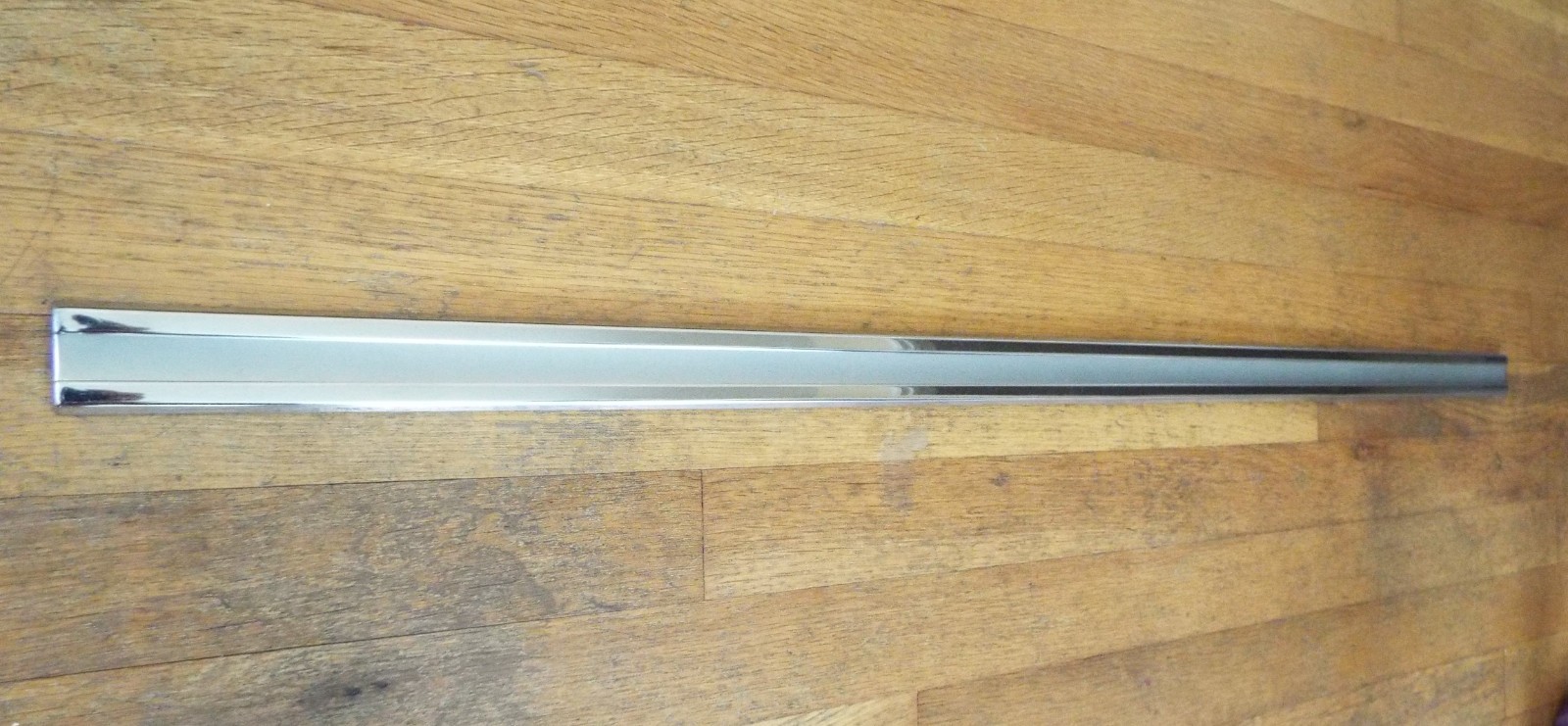 1963 Oldsmobile Super 88-Dynamic 88 Front Door Molding driver & passenger side