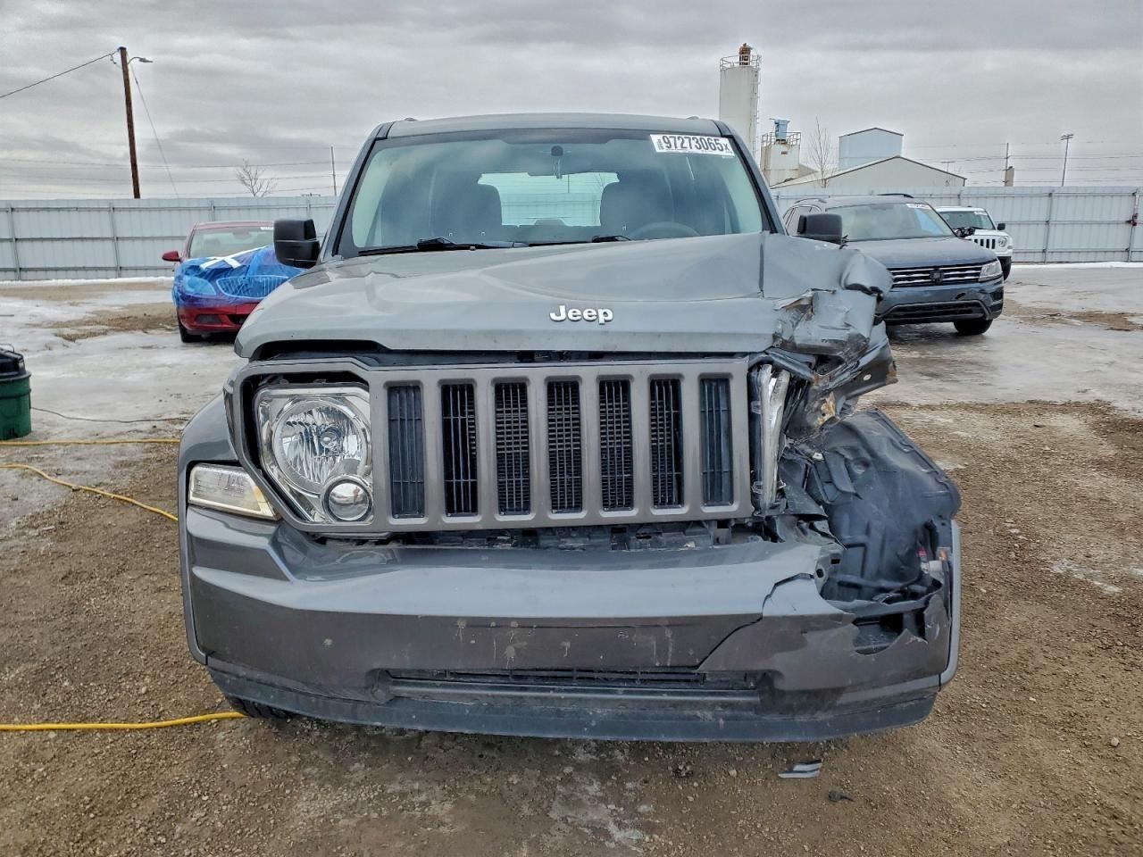 (LOCAL PICKUP ONLY) LIBERTY 2012 Rocker Panel Moulding 1743439
