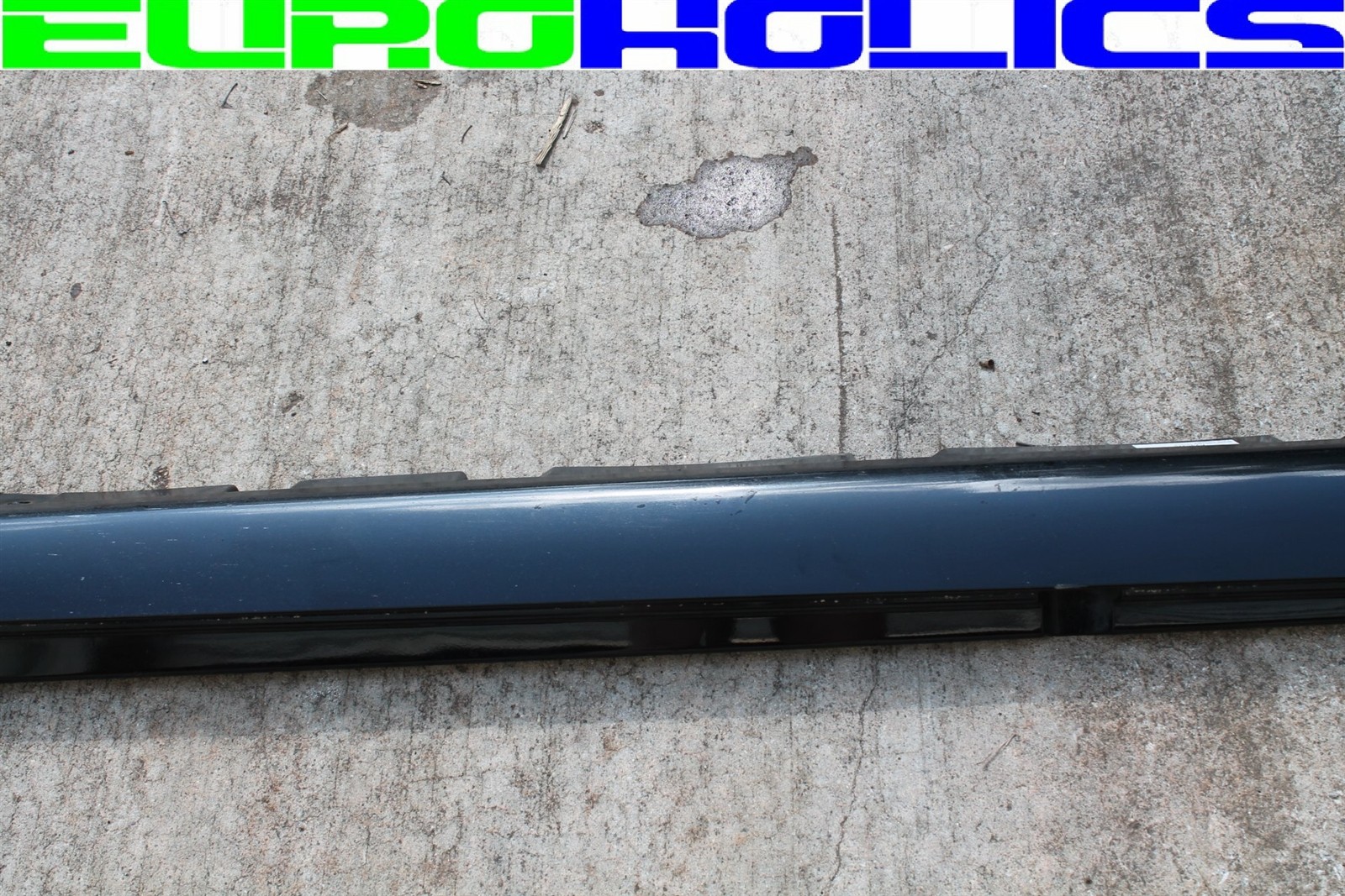 OEM BMW F01 750i 09-15 SWB Right Passenger Side Rocker Molding Skirt BLACK 475