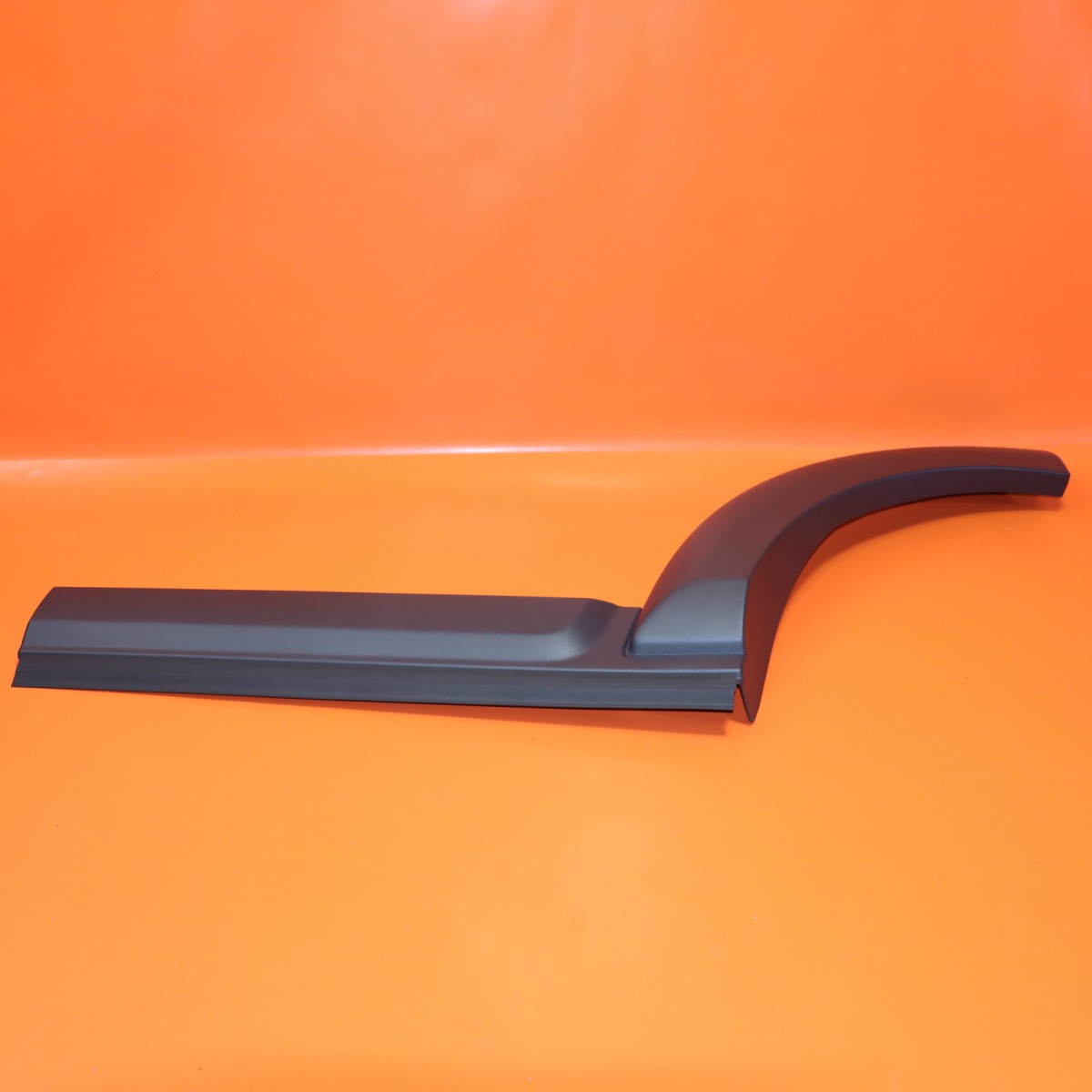 LAND ROVER LR3 LR4 DOOR MOLDING LOWER REAR LEFT 2005-2015 2016 DGP000155PCL OEM