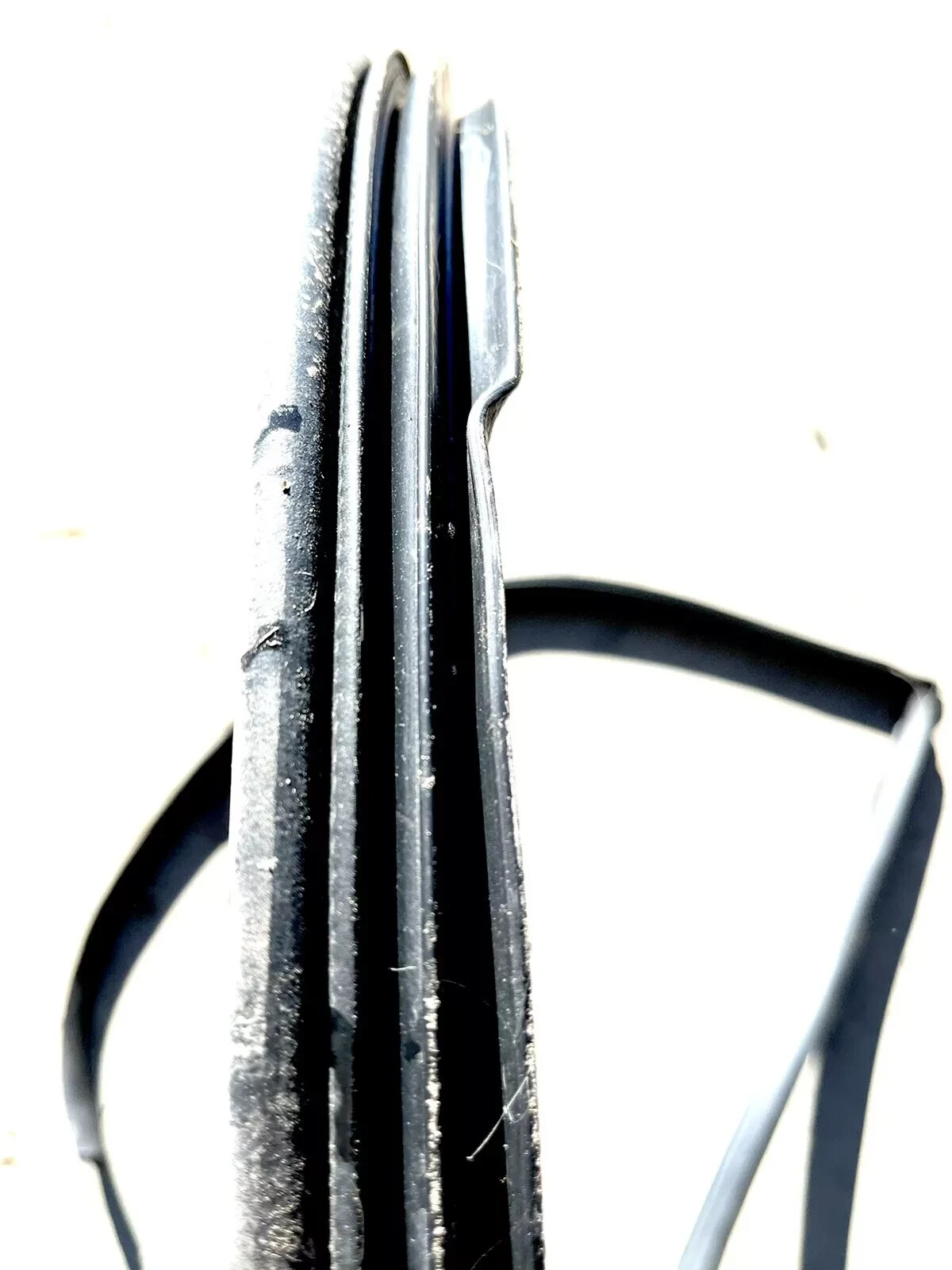 Weatherstrip Body to Left Rear Door Hyundai Sonata OEM 2006-2010