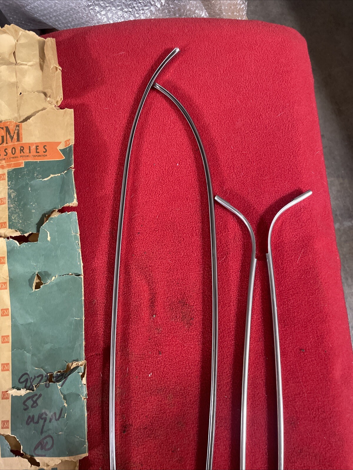 NOS 1958 Chevrolet Station Wagon Accessory Door Edge Guards 987804