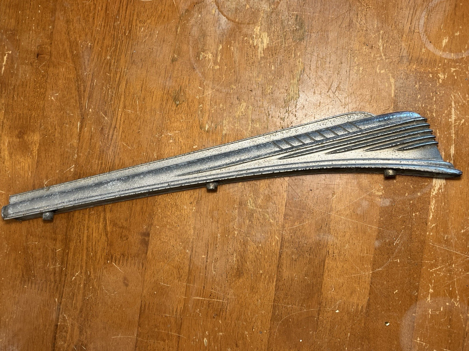 Original 1941 Chevy Chevrolet Special Deluxe Fender Ornament Trim Spear Chrome