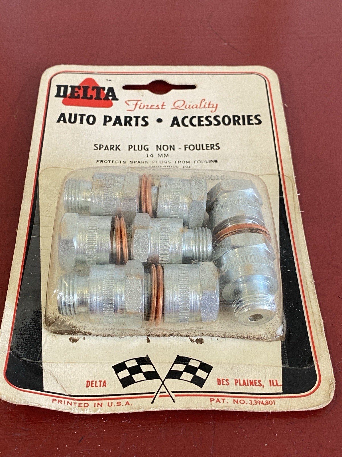 VINTAGE 14MM SPARK PLUG SYSTEM ACCESSORY SET OF 8 SERVICE STATION DISPLAY