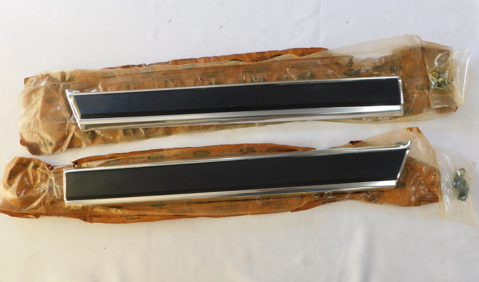 NOS OEM Ford 1980 1986 F150 Truck Bed Mouldings Trim 1981 1982 1983 1984 1985