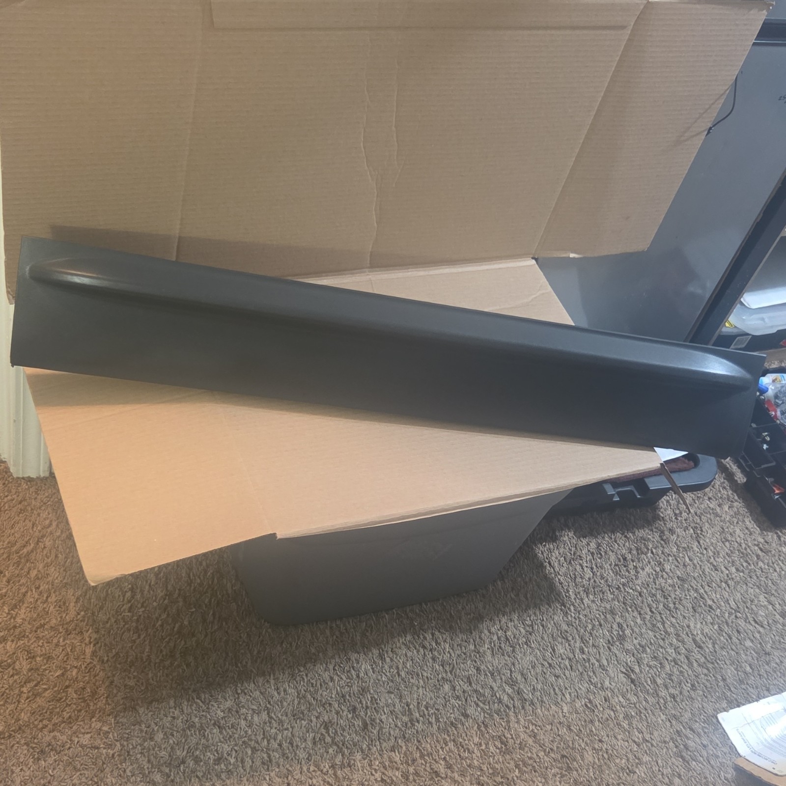 2010-2017 GMC Terrain Front RH passenger Side Door Gray Lower Moulding OEM