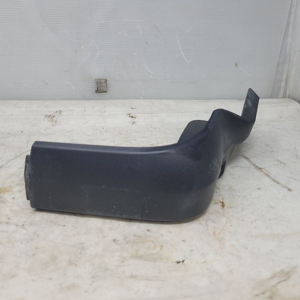 2022-2025 SILVERADO LH DRIVER FRONT WHEEL MUD SPLASH GUARD OEM 85528661