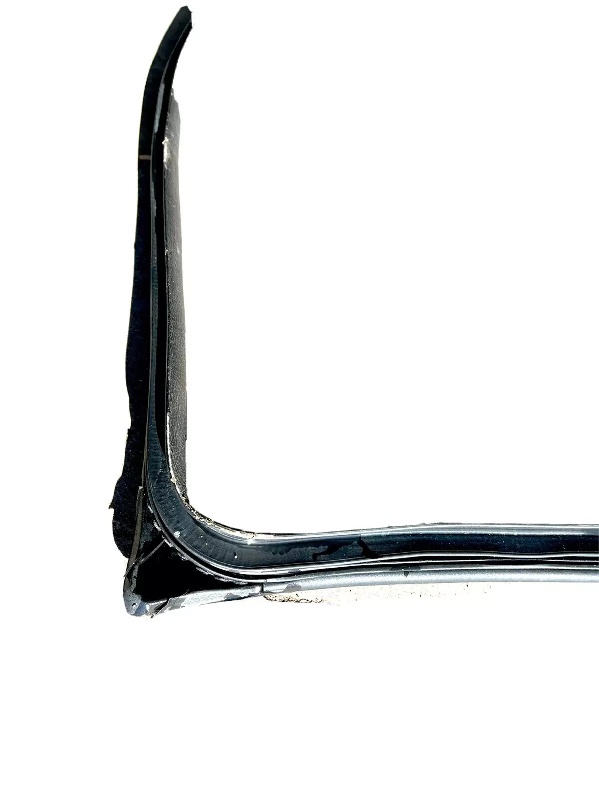 Weatherstrip Body to Left Rear Door Hyundai Sonata OEM 2006-2010