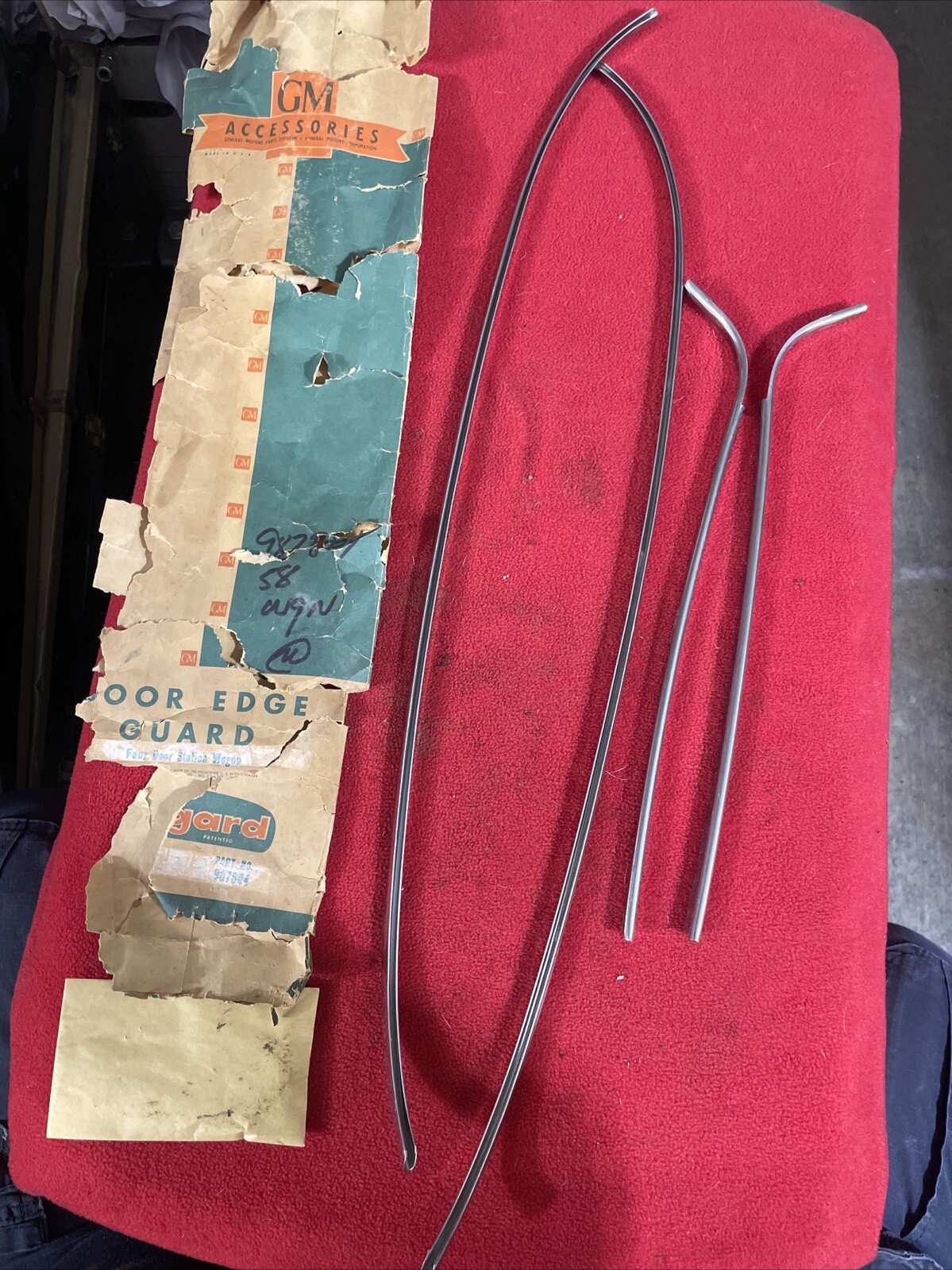 NOS 1958 Chevrolet Station Wagon Accessory Door Edge Guards 987804