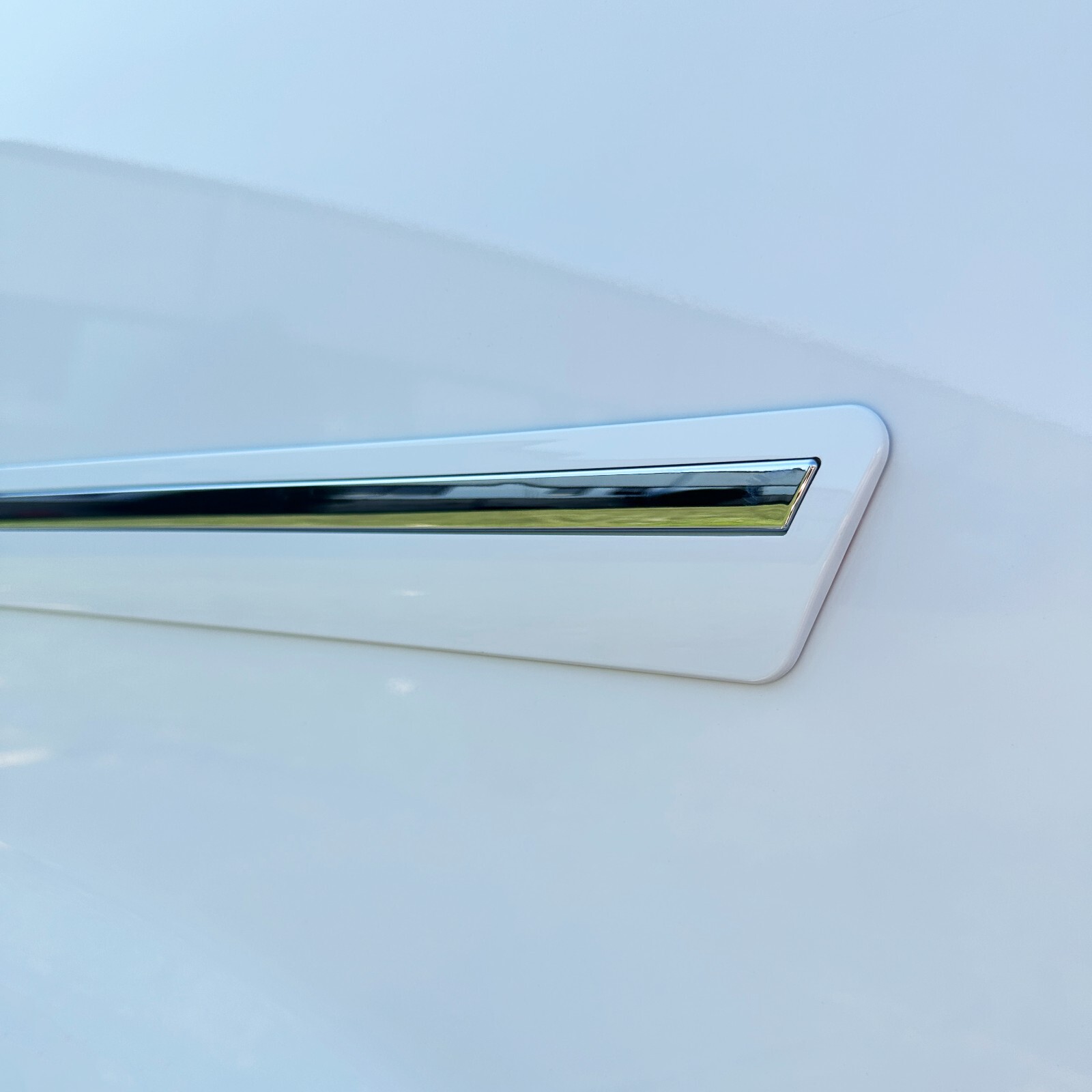 For: Ford F250/350 Crew Cab 1999-16 Painted Moldings w/ Chrome #CF2-F250/350-CC