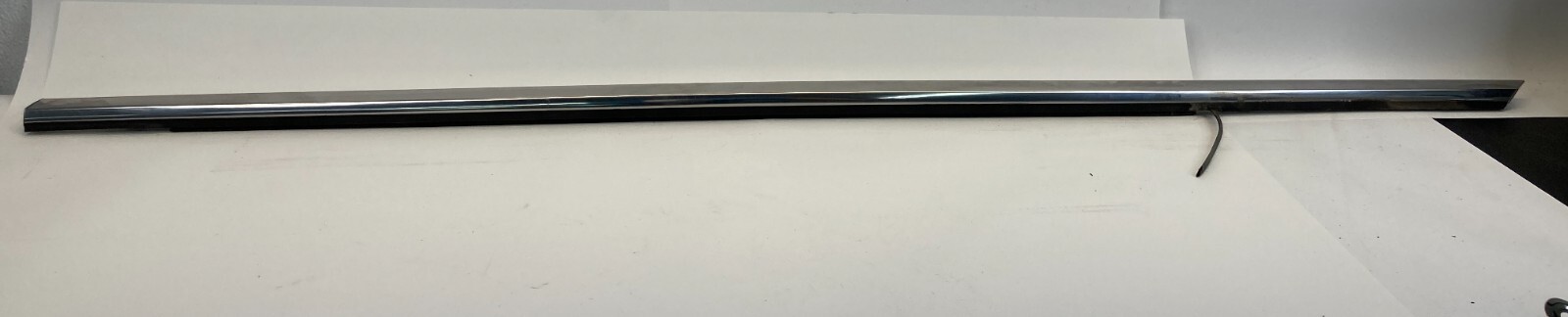 2008-2014 CADILLAC CTS FRONT LEFT EXTERIOR WINDOW BELT REVEAL TRIM MOLDING OEM