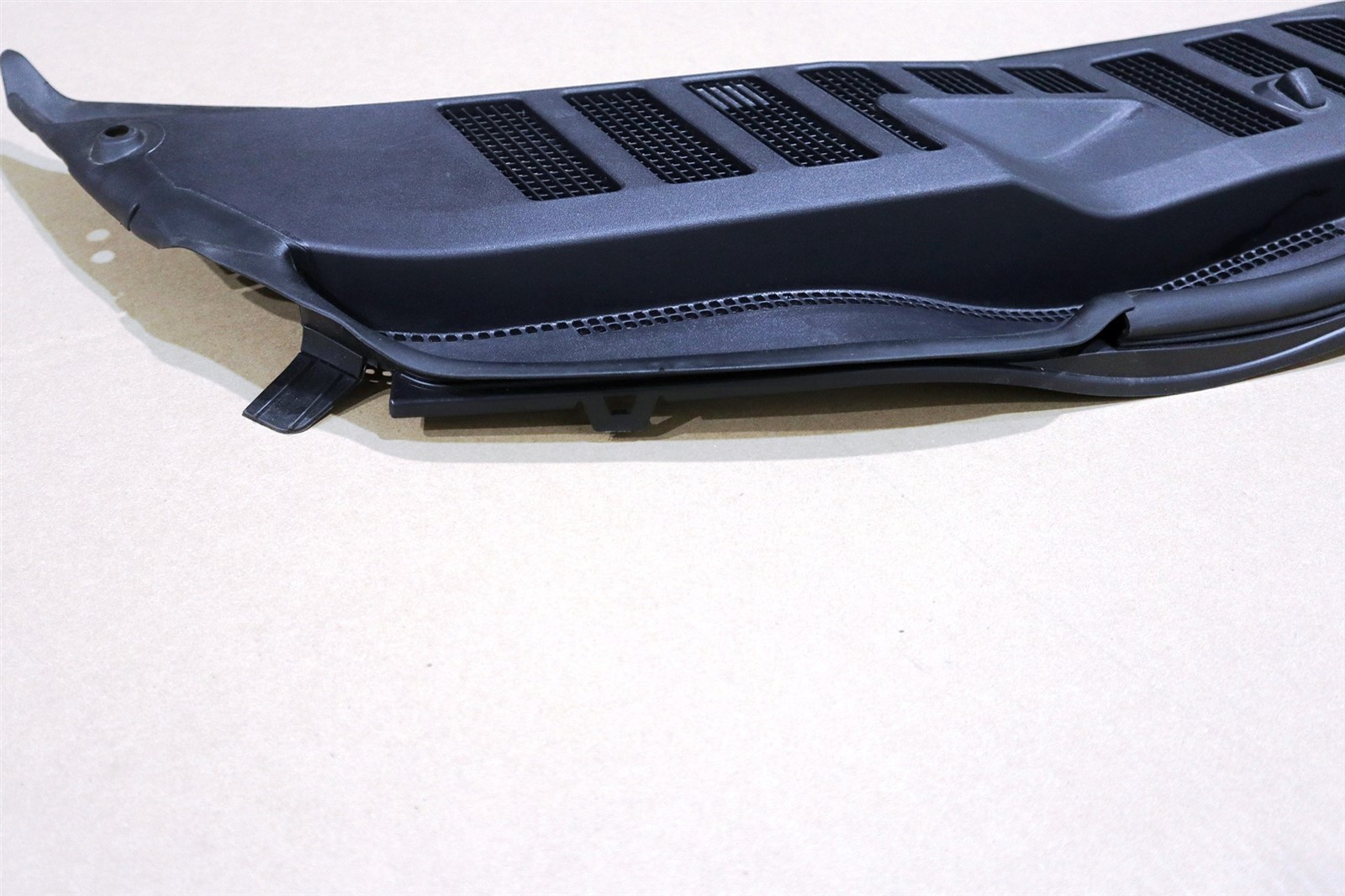 Windshield Cowl Top Grille Cover Trim Panel OEM 23-25 Super Duty PC3Z10022A68AA