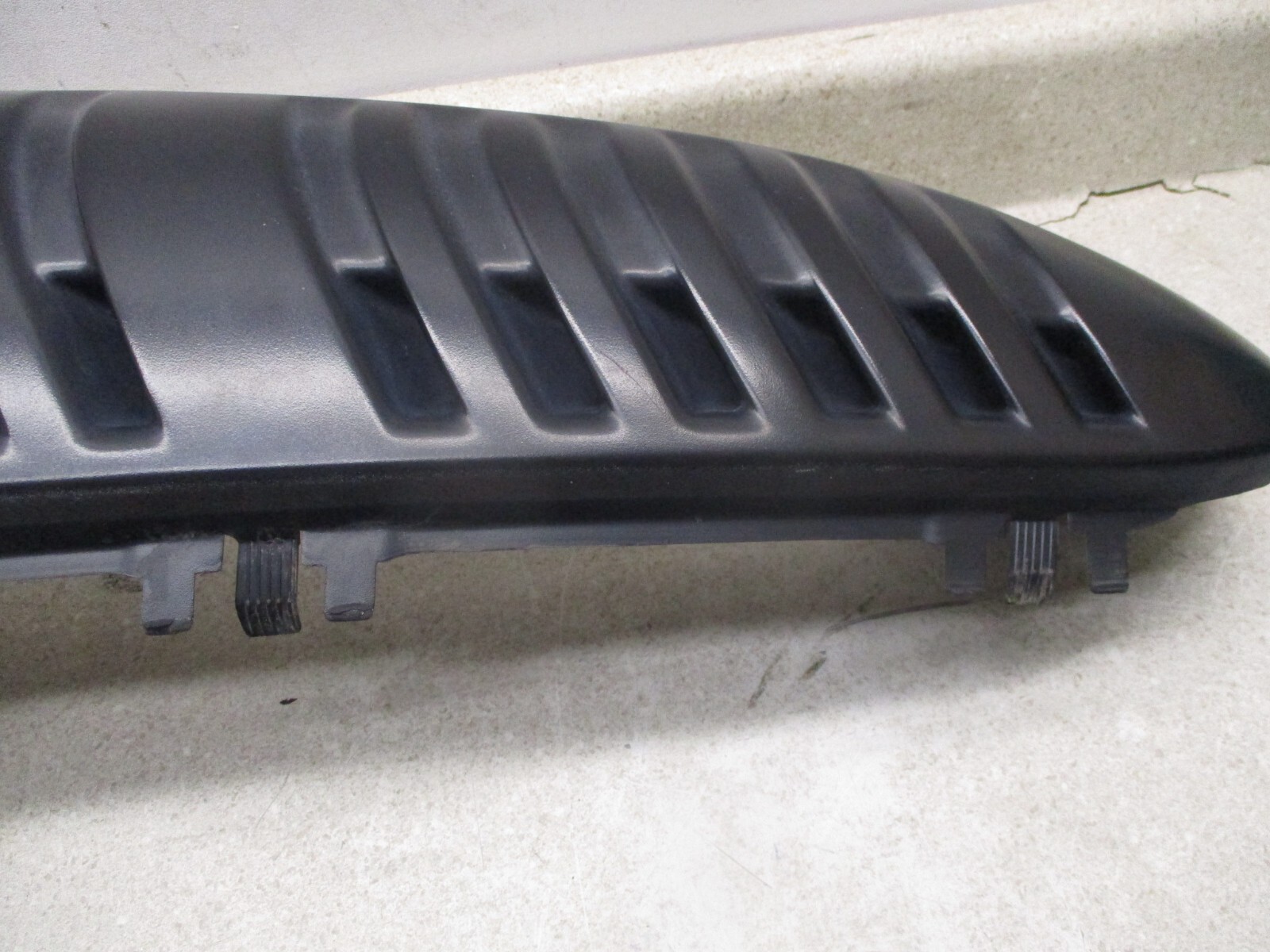 00 to 06 Suburban Rear Left & Right Applique D Pillars Extension Moldings OEM