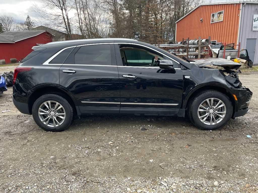2017-2024 CADILLAC XT5 LEFT ROCKER MOULDING PLASTIC BLACK PC:GB8 FWD 39K 62357