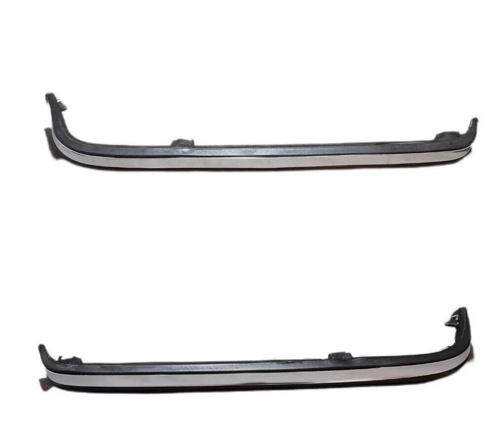 Rear Taillight Under Trim Chrome R+L for Mercedes W123 1236901062 1236900962