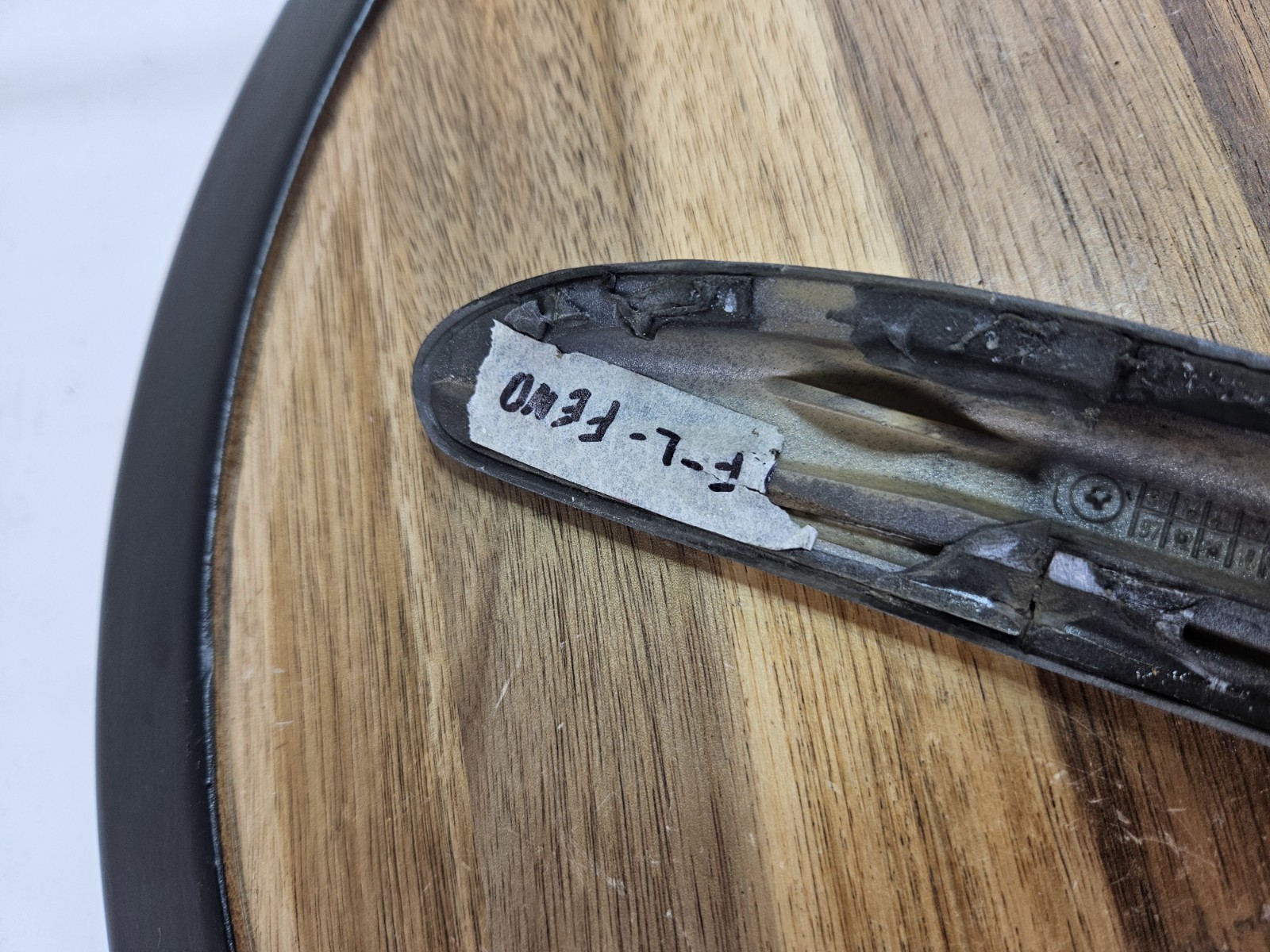 98-03 Jaguar XJ8 XJR VDP X308 Front Left Lower Fender Molding Trim Silver OEM