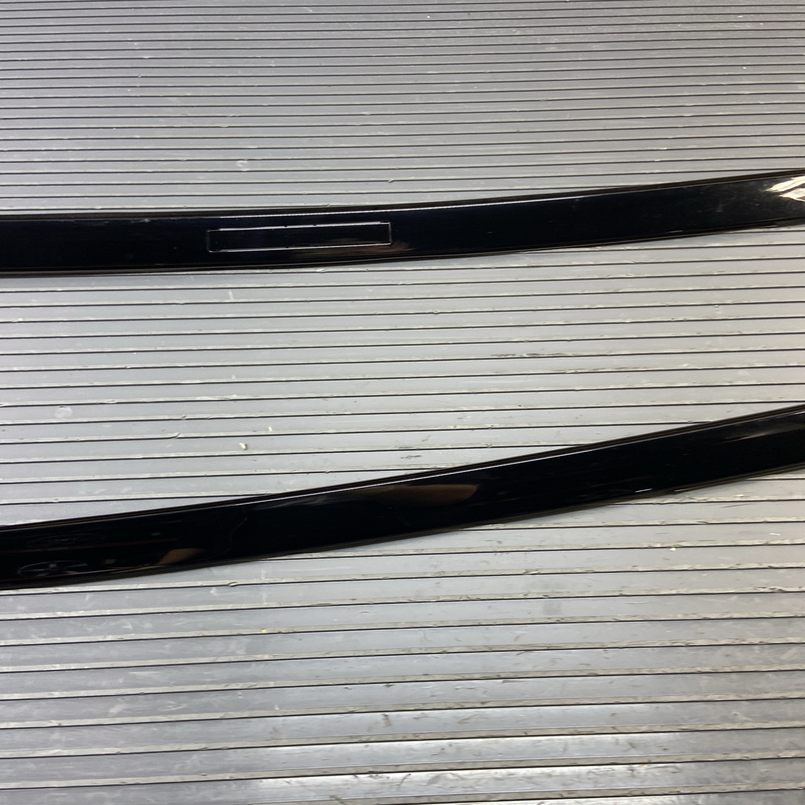 2020-2025 BMW M850i 840i G16 Left And Right Roof Molding Black OEM *NOTE*