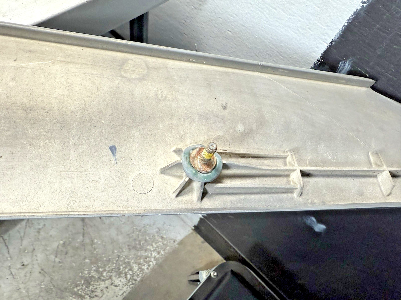 2021 Freightliner Rocker Panel Right Passenger Panel Trim Light Gray *1938*