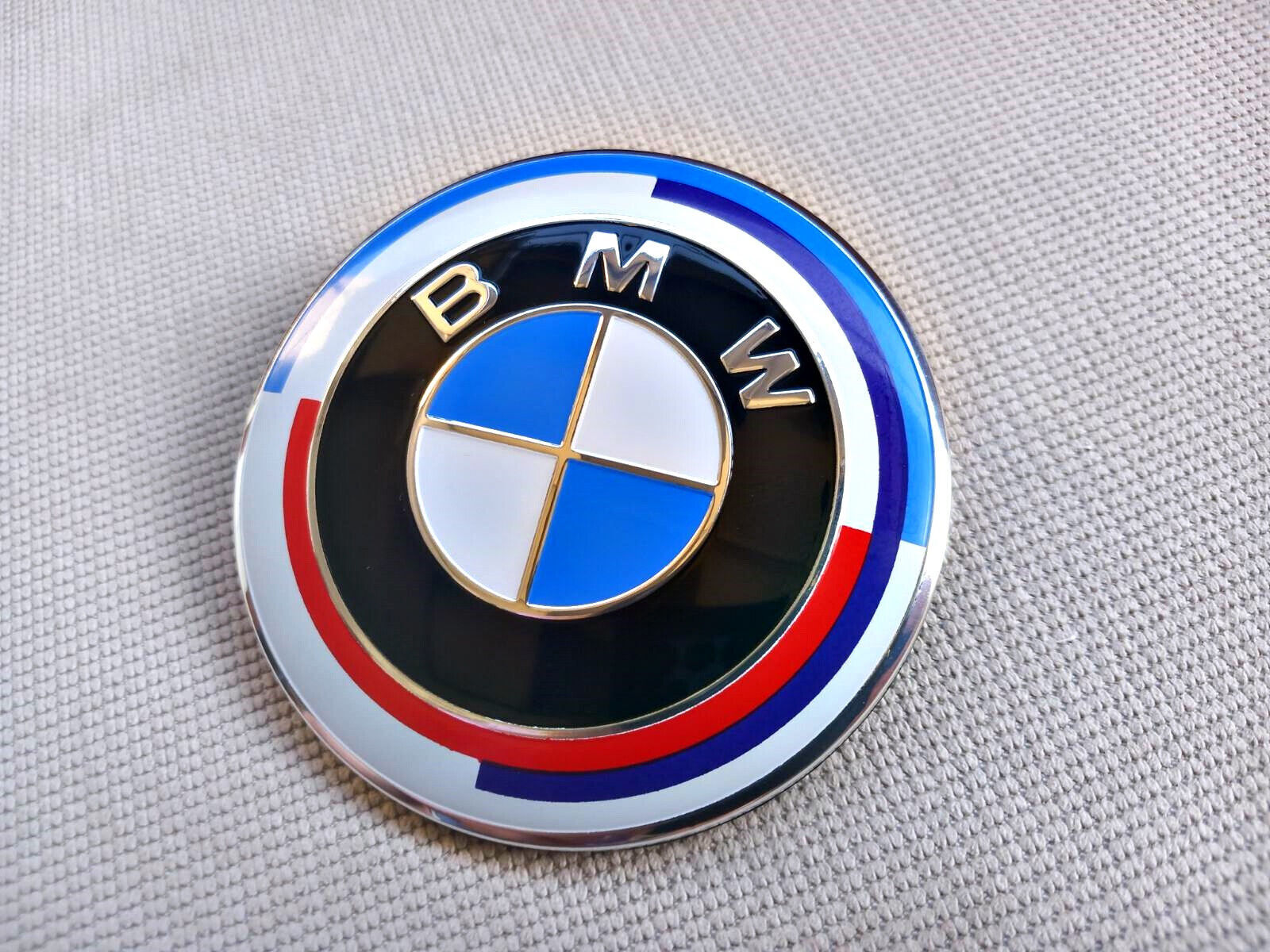 2 pieces SET 82mm+74mm bonnet AND trunk emblems FOR E46 E90 G20 G30