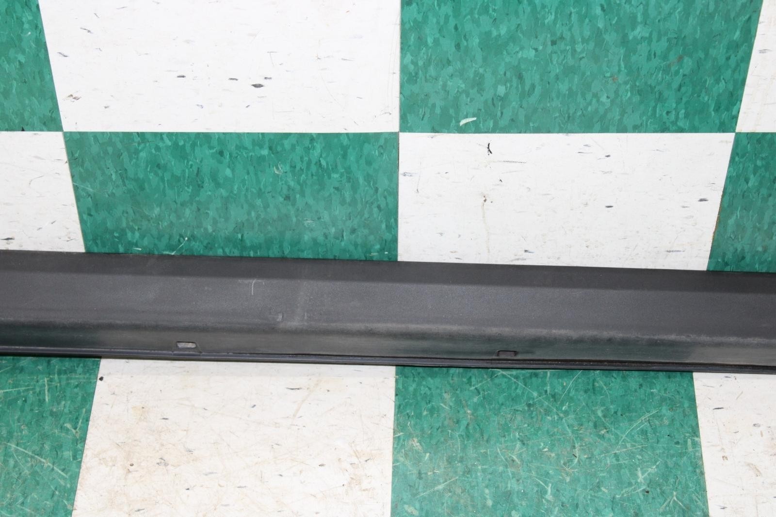 16-20 Sorento Black Passenger Right RH Side Skirt Rocker Molding Trim Unit OEM