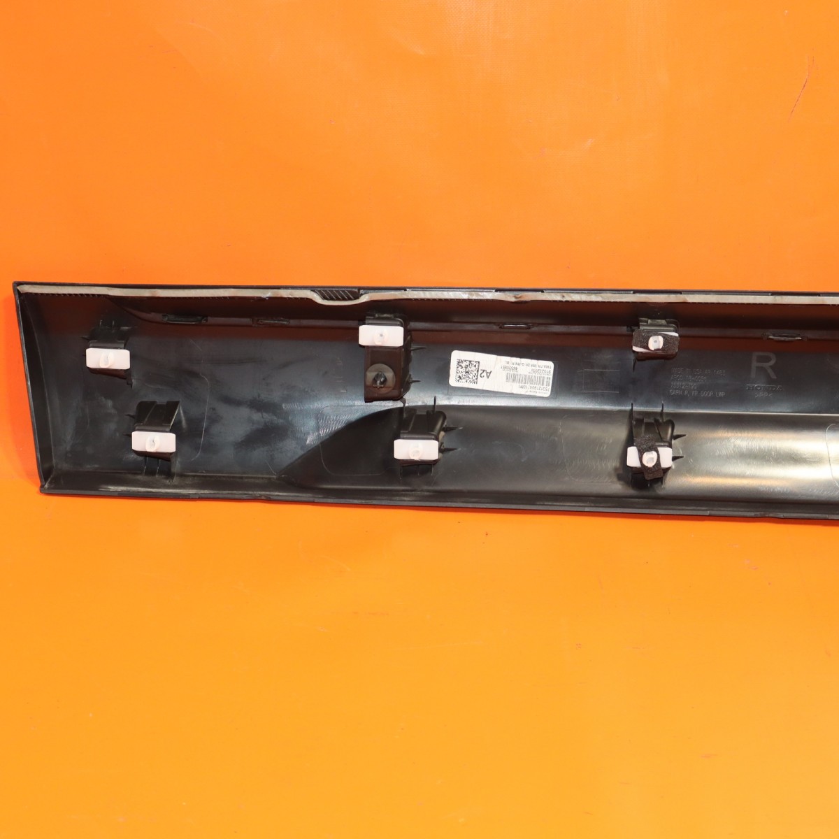 HONDA PIOLT DOOR MOLDING LOWER RIGHT PASSENGER 2023 2024 75312-T90 OEM