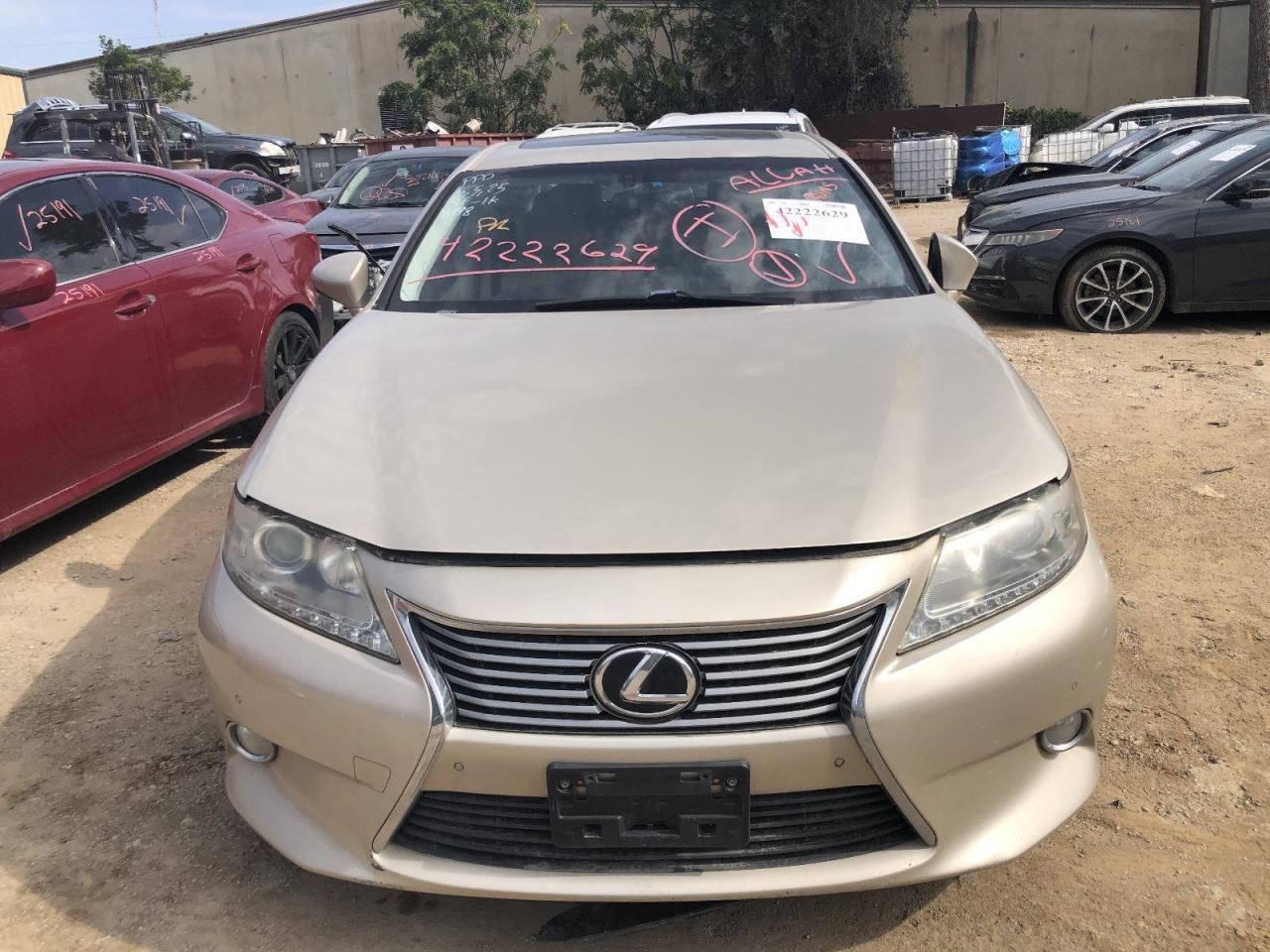 2013 2014 2015 LEXUS ES350 Silver Upper Grille w/o Pre-crash System 958082