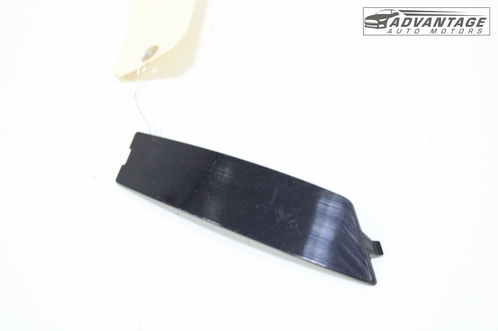 2020-2025 MITSUBISHI OUTLANDER SPORT REAR RIGHT OUTER TAIL LIGHT BOLT COVER OEM