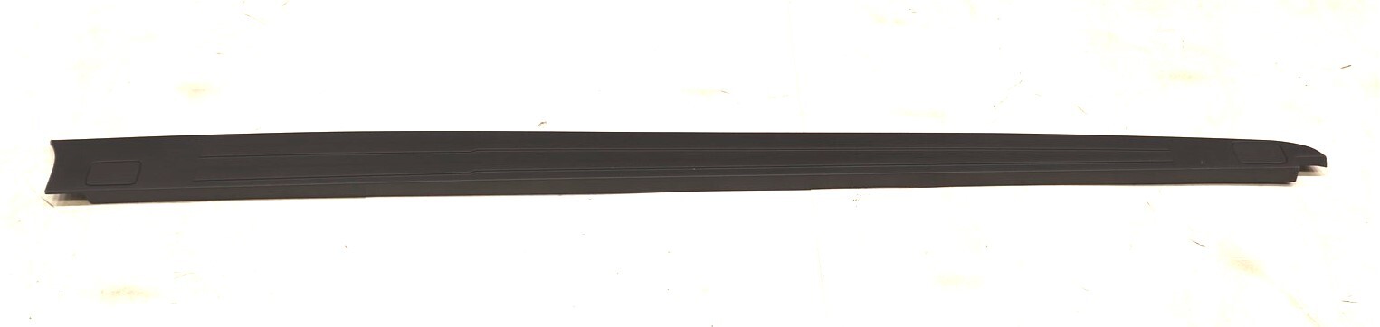 NEW OEM Ford 6.5′ Bed Rail Molding Cap Right FL3Z-99291A40-AA F-150 2015-2020