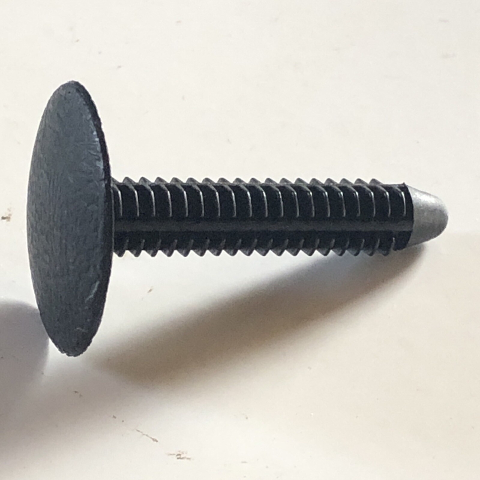 trim clips For Ford And Other Models 6 Pc Black 1 3/4 Inch
