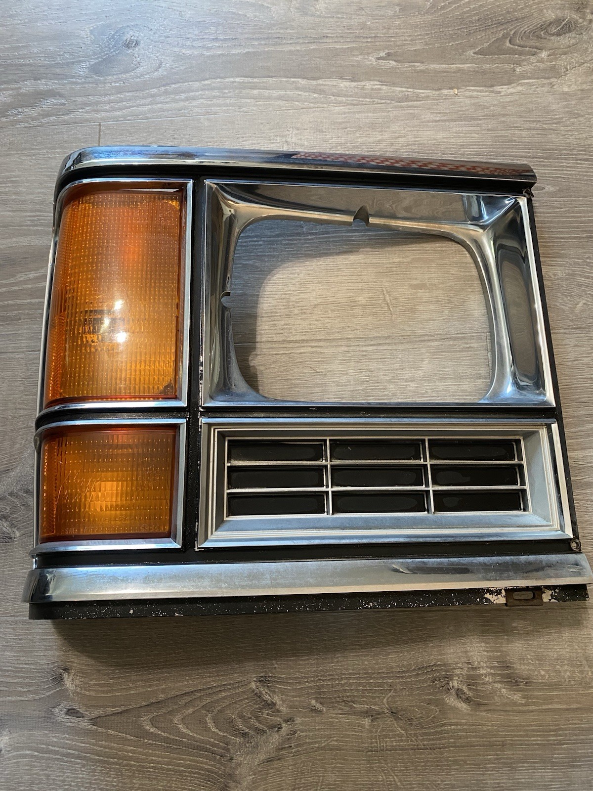 86-93 Dodge Ram Van B150 B250 B350 Driver Right Headlight Bezel OE