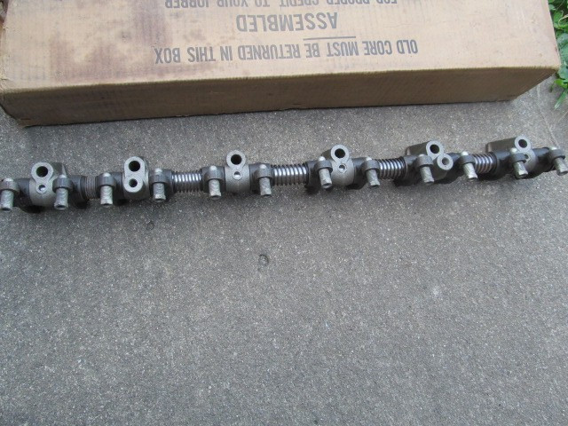 1952 1953 1954 1955 1956 57 58 59 Ford 215 & 223 6 cylinder rocker arm assembly
