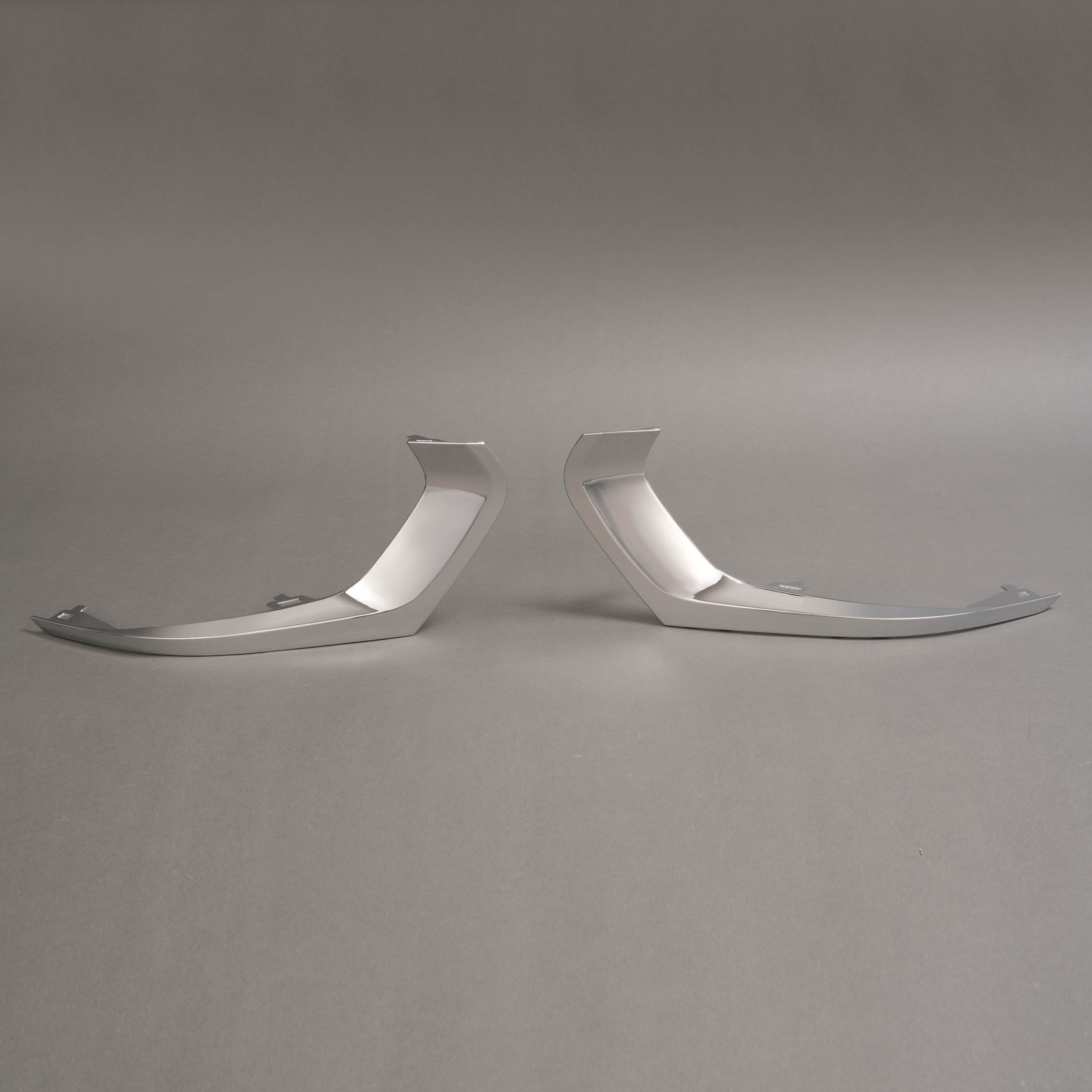 KUAFU Pair Front RH+LH Fog Light Trim Chrome For Chevrolet Traverse 2018-2021