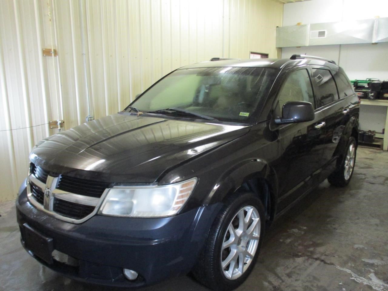 (LOCAL PICKUP ONLY) JOURNEY 2012 Rocker Panel Moulding 1743708