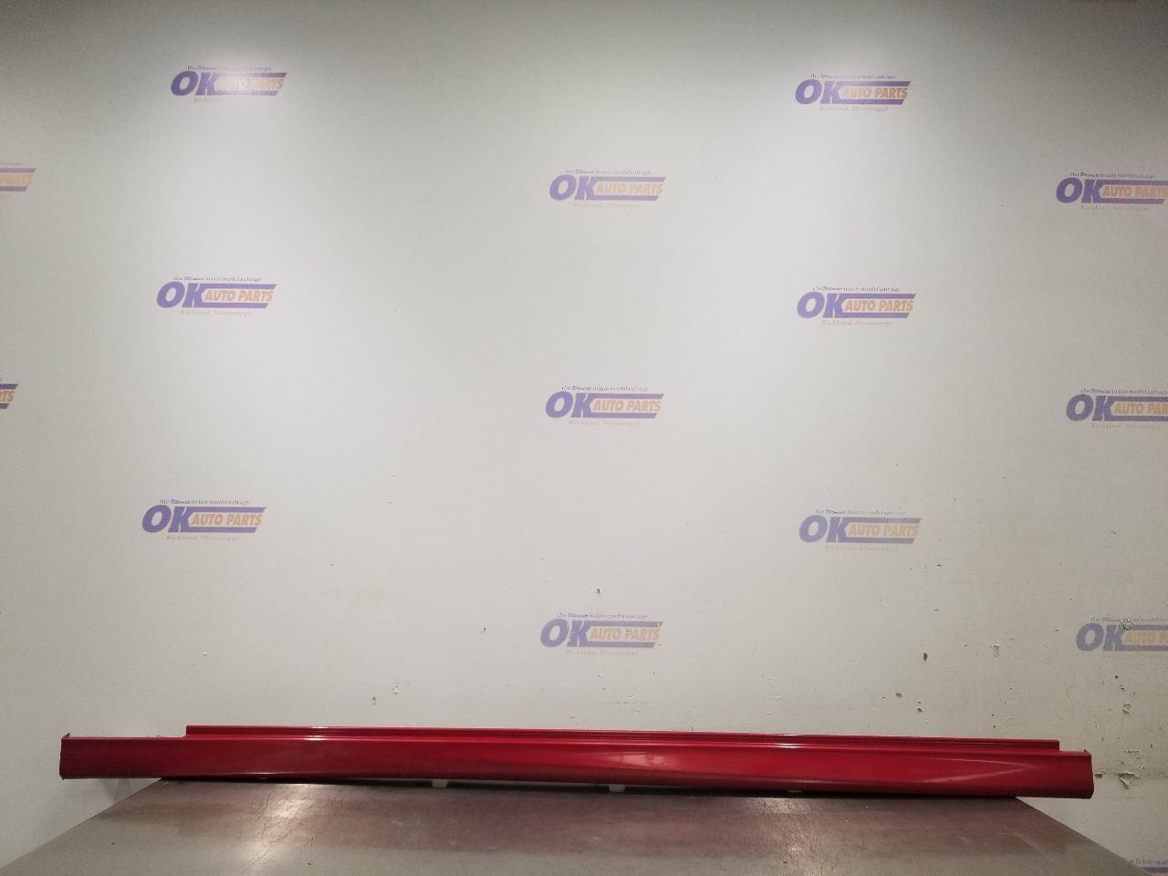 15 DODGE CHARGER SRT HELLCAT ROCKER PANEL MOULDING SIDE SKIRT LEFT DRIVER RED