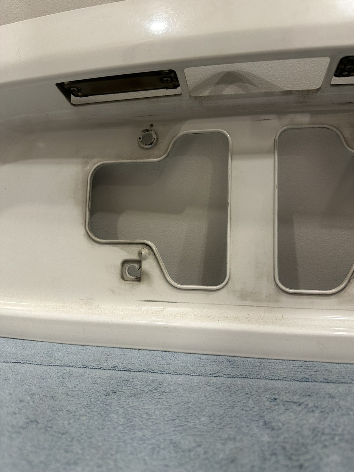 2001 – 2007 Toyota Sequoia Rear Lift Gate Hatch License Plate Trim White OEM