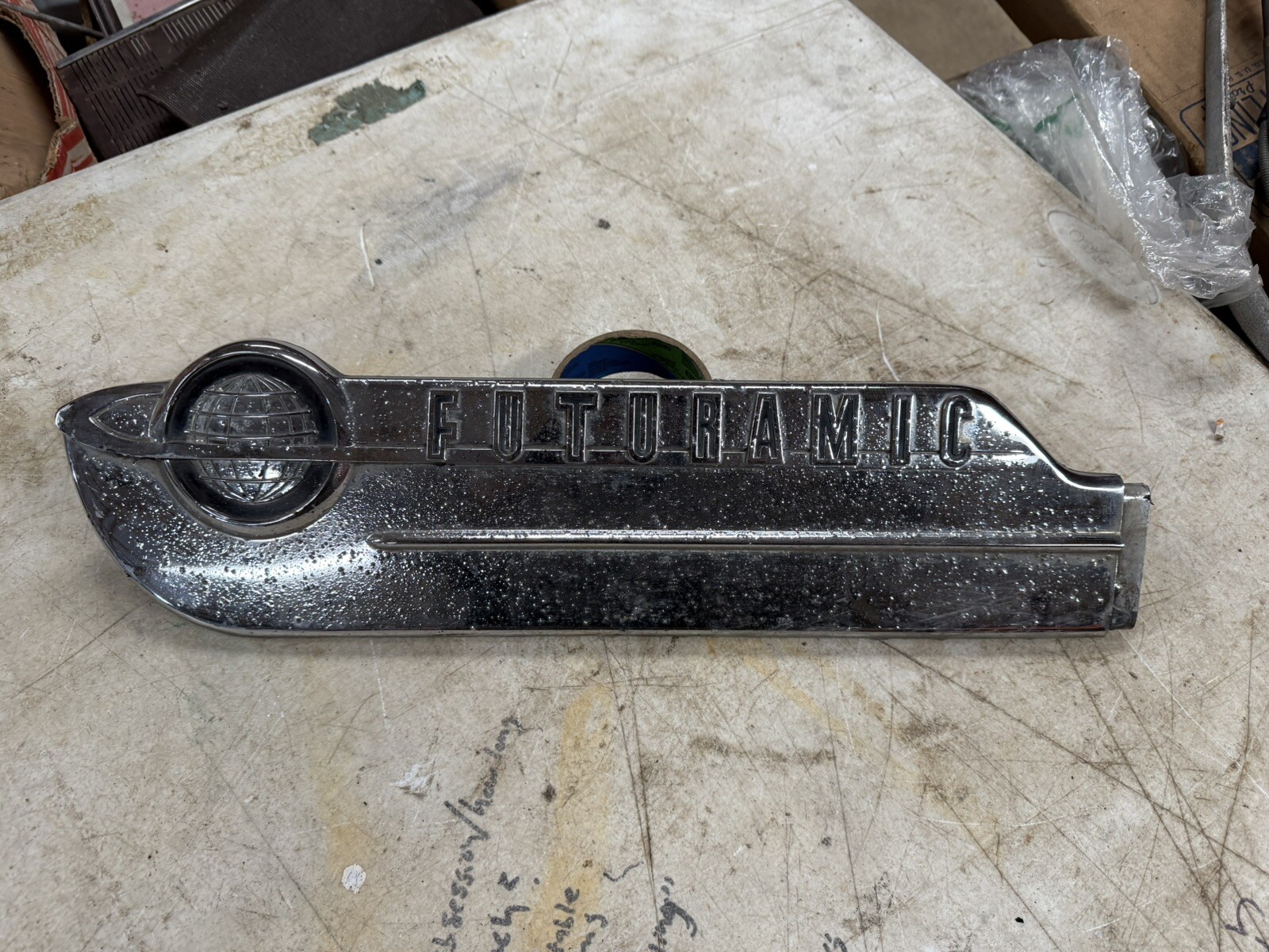 1949 Olds 88 Futuramic Front Fender Molding Drivers Side 556869 Oldsmobile