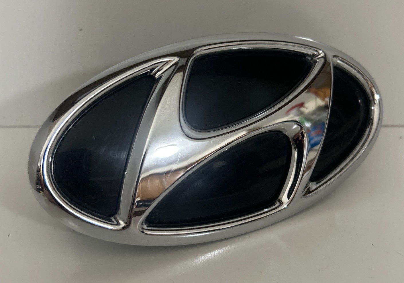 2019-2020 Hyundai Elantra Trunk Emblem Black 81260F2500MJB